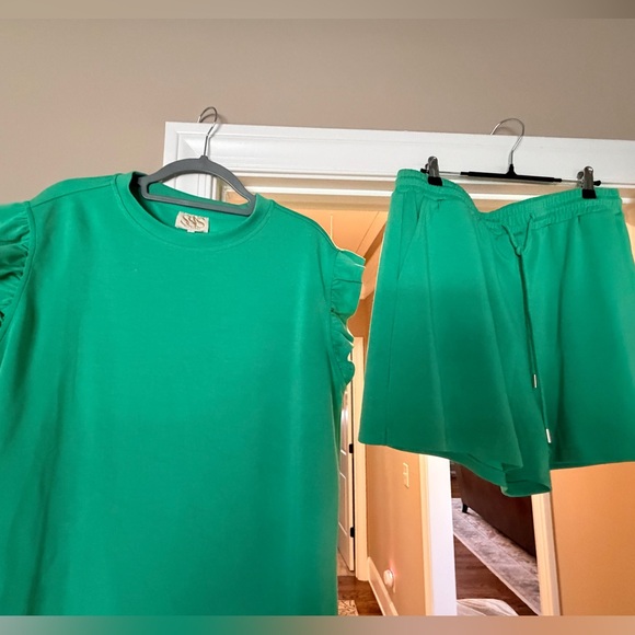 SSYS Other - Vibrant Green Women's Top and Shorts Set